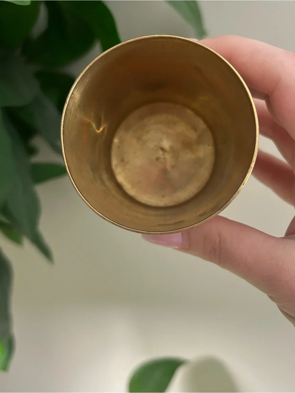 Vintage Brass Tumbler with Etched Floral Motif - Picture 2 of 4